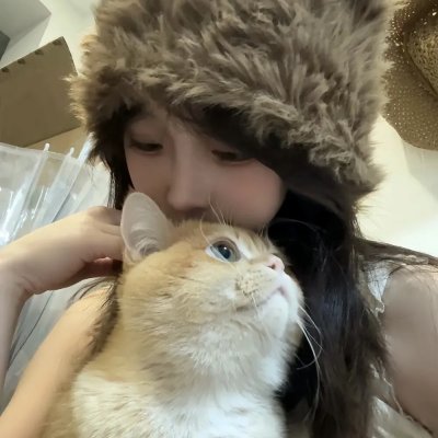 低头不见抬头见